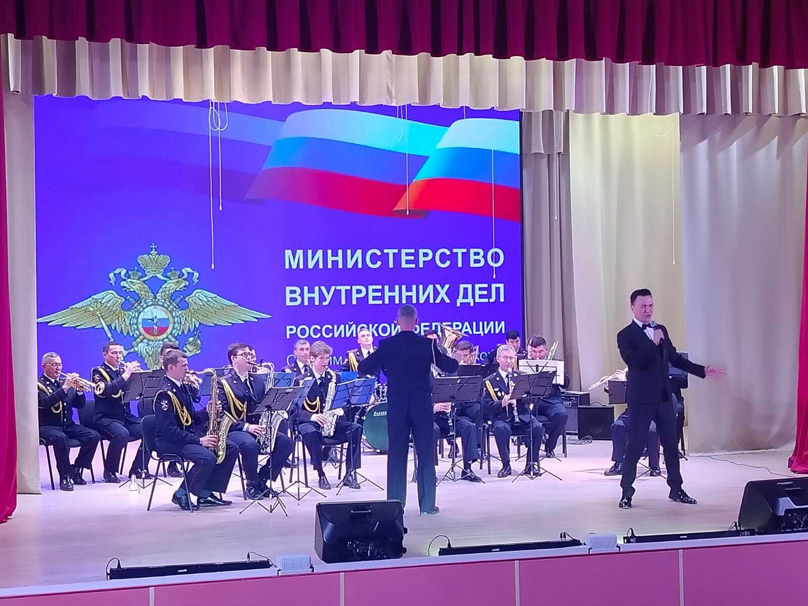 Эстрадно-духовой оркестр МВД РБ выступил в Калтасинском районе
