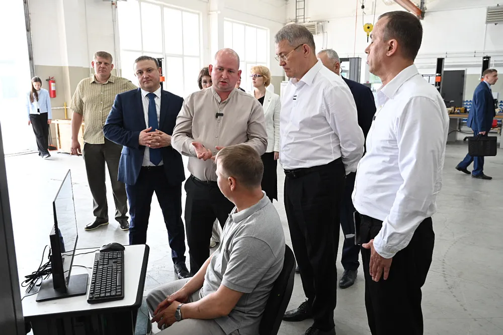 Глава Башкирии  ознакомился с работой компании «Метротест»