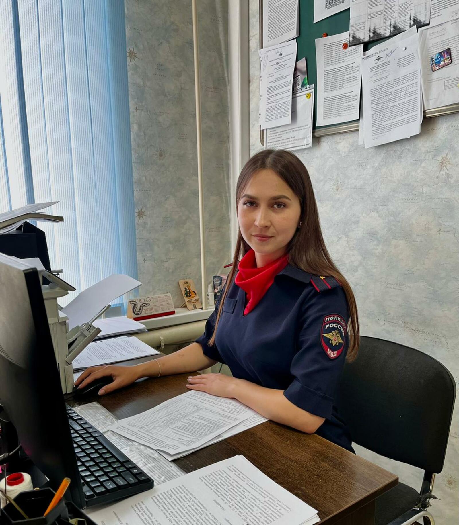 Девушка в погонах на страже дорожной безопасности