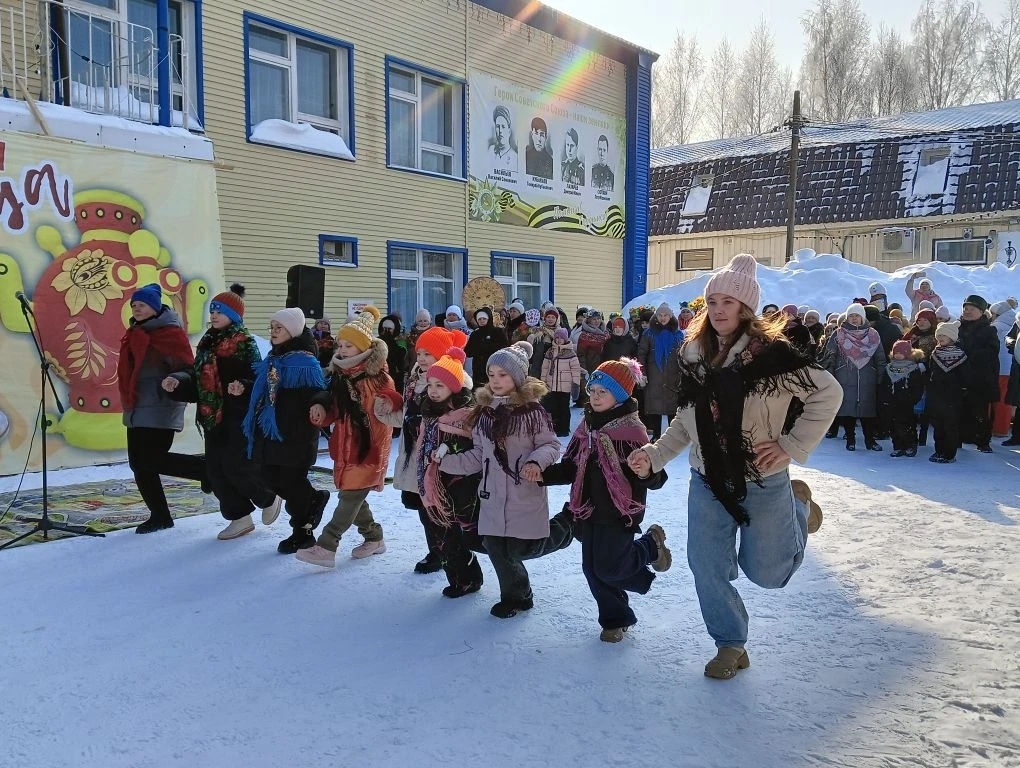 Масленичные гуляния в Краснохолмском: праздник весны и радости