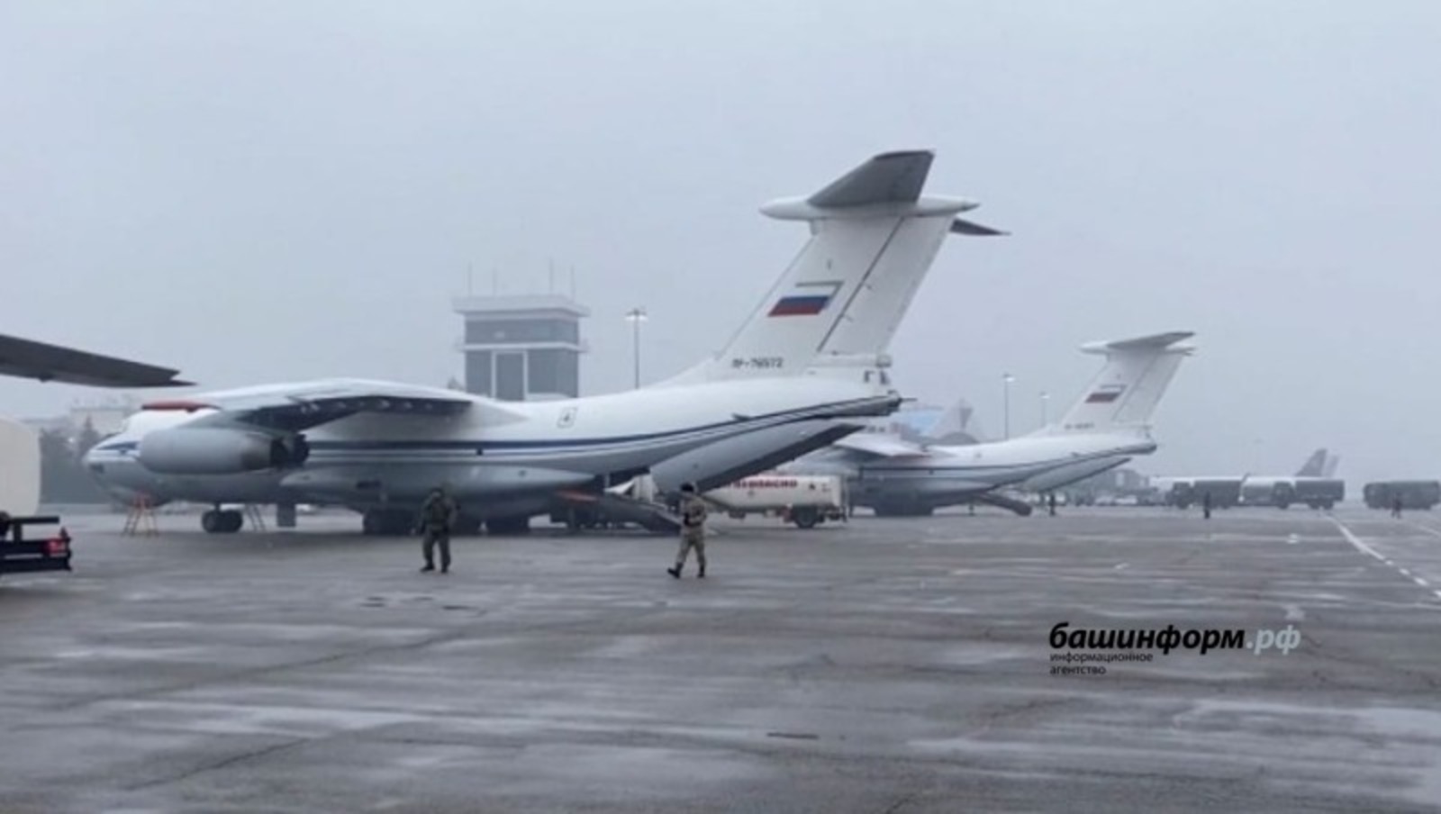 Россиян, застрявших в Казахстане из-за беспорядков, вывезут военными самолетами