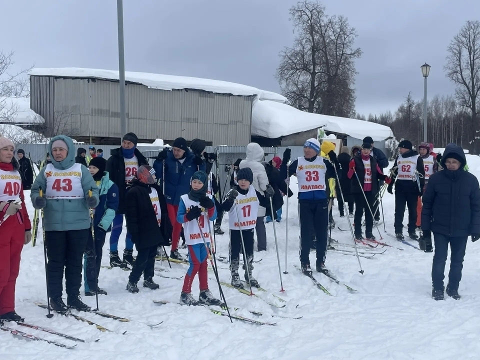 Более 140 участников вышли на старт «Лыжни России – 2026» в Калтасах