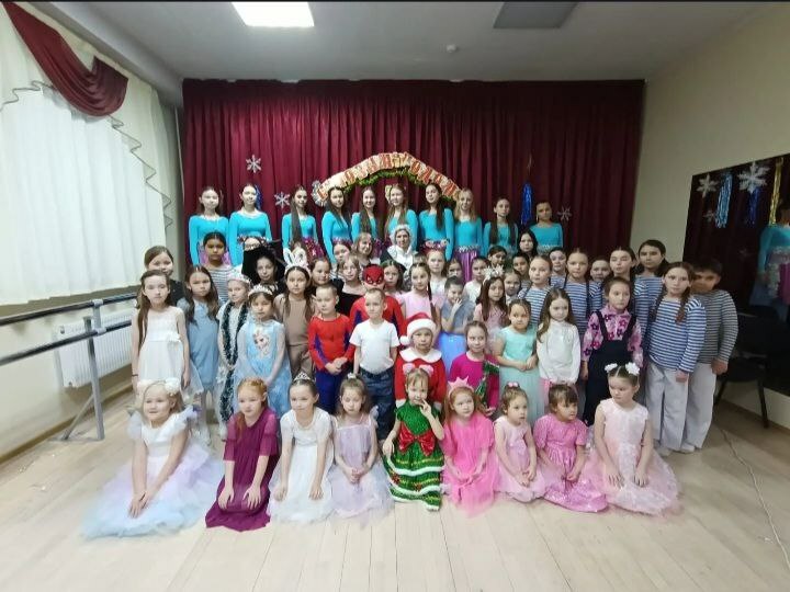 Новогодняя сказка в Калтасинской детской школе искусств