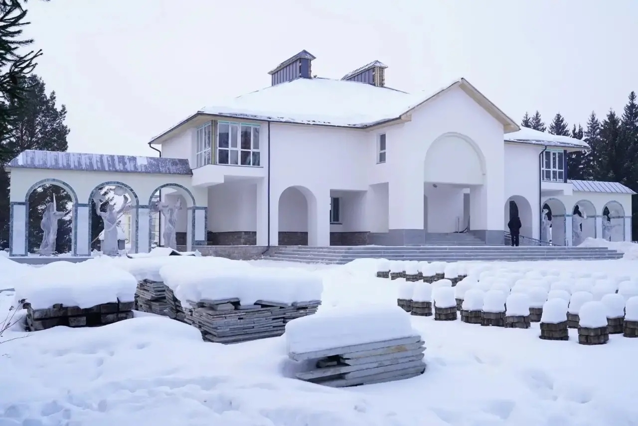 Глава Башкирии осмотрел ремонт музея Салавата Юлаева