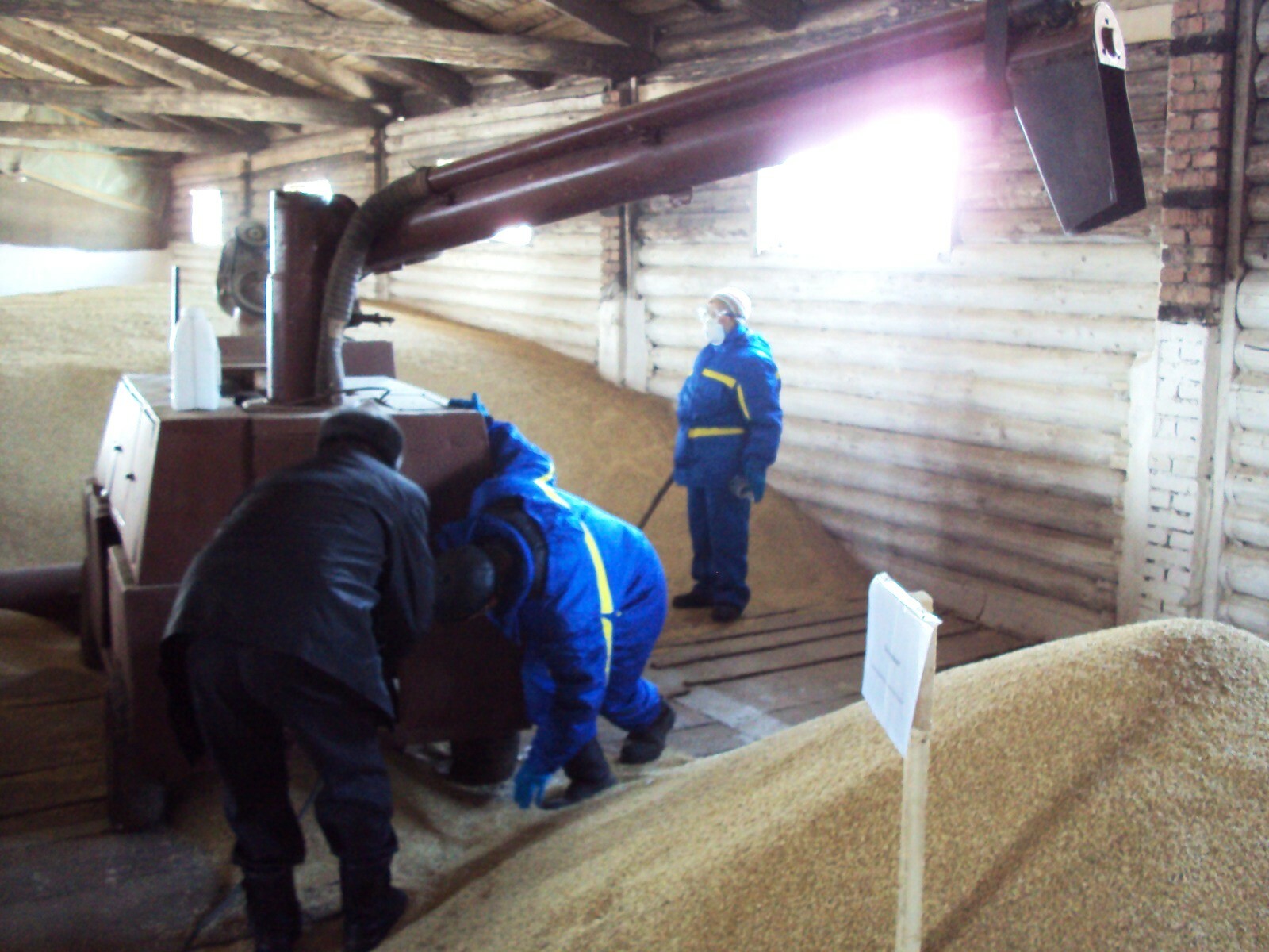 В Калтасинском районе сельские труженики приступили к весенним полевым работам