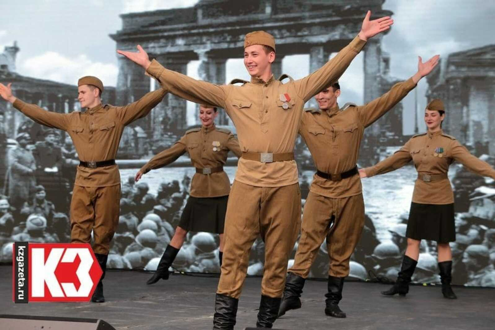 В Нефтекамске выступил ансамбль песни и пляски Центрального военного округа