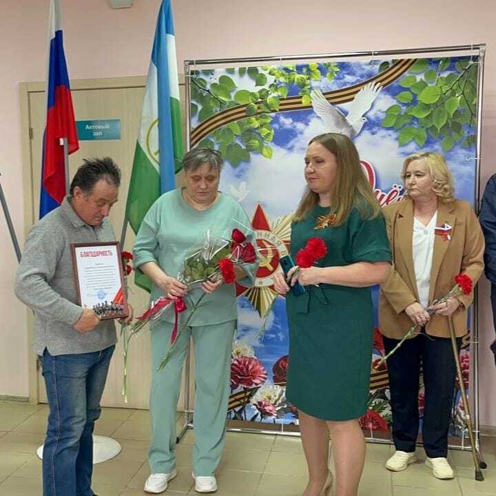 В Калтасинской средней школе №2 открыли «Парту Героя»