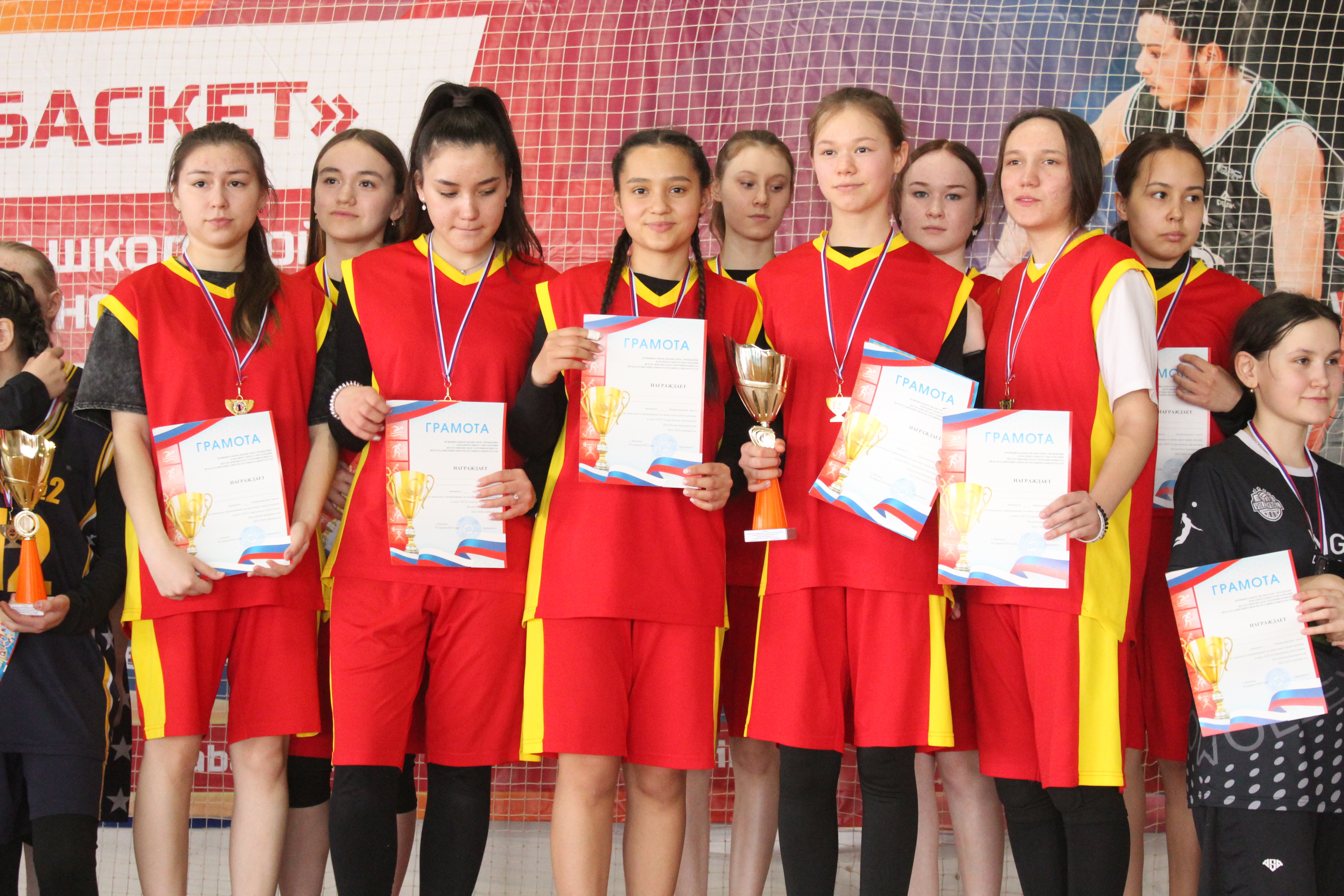 В Калтасах прошли зональные соревнования по мини-лапте