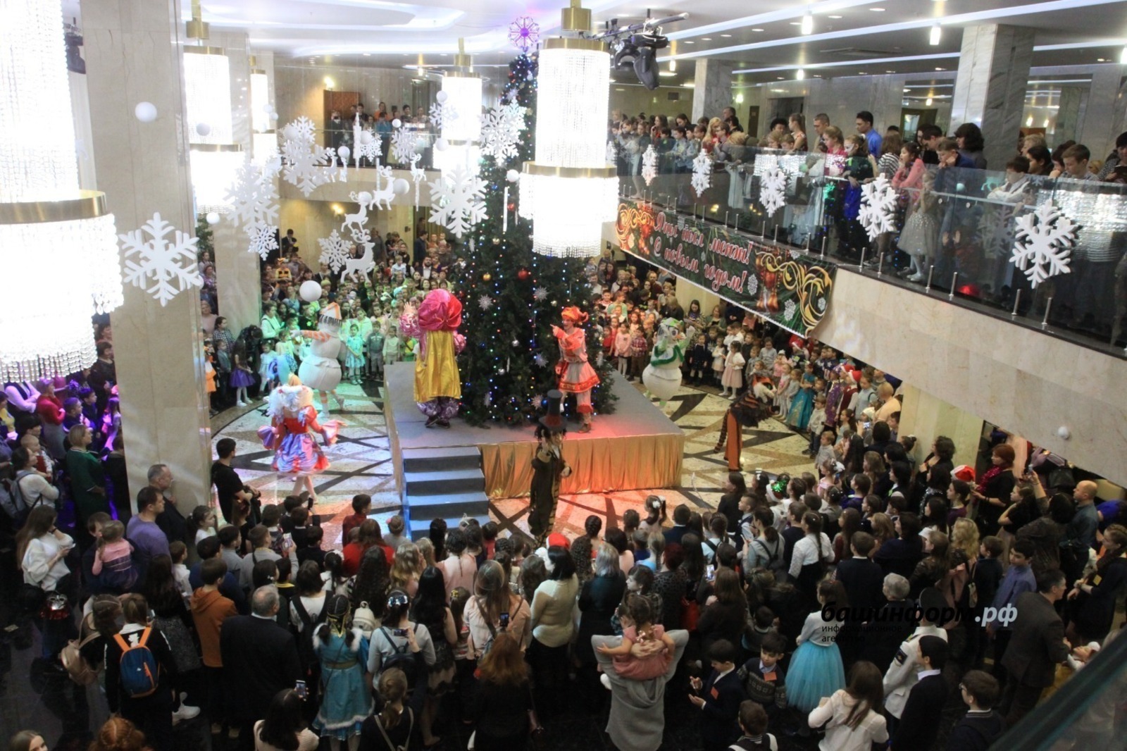 В Башкирии рассказали о новогодних мероприятиях для школьников в каникулы