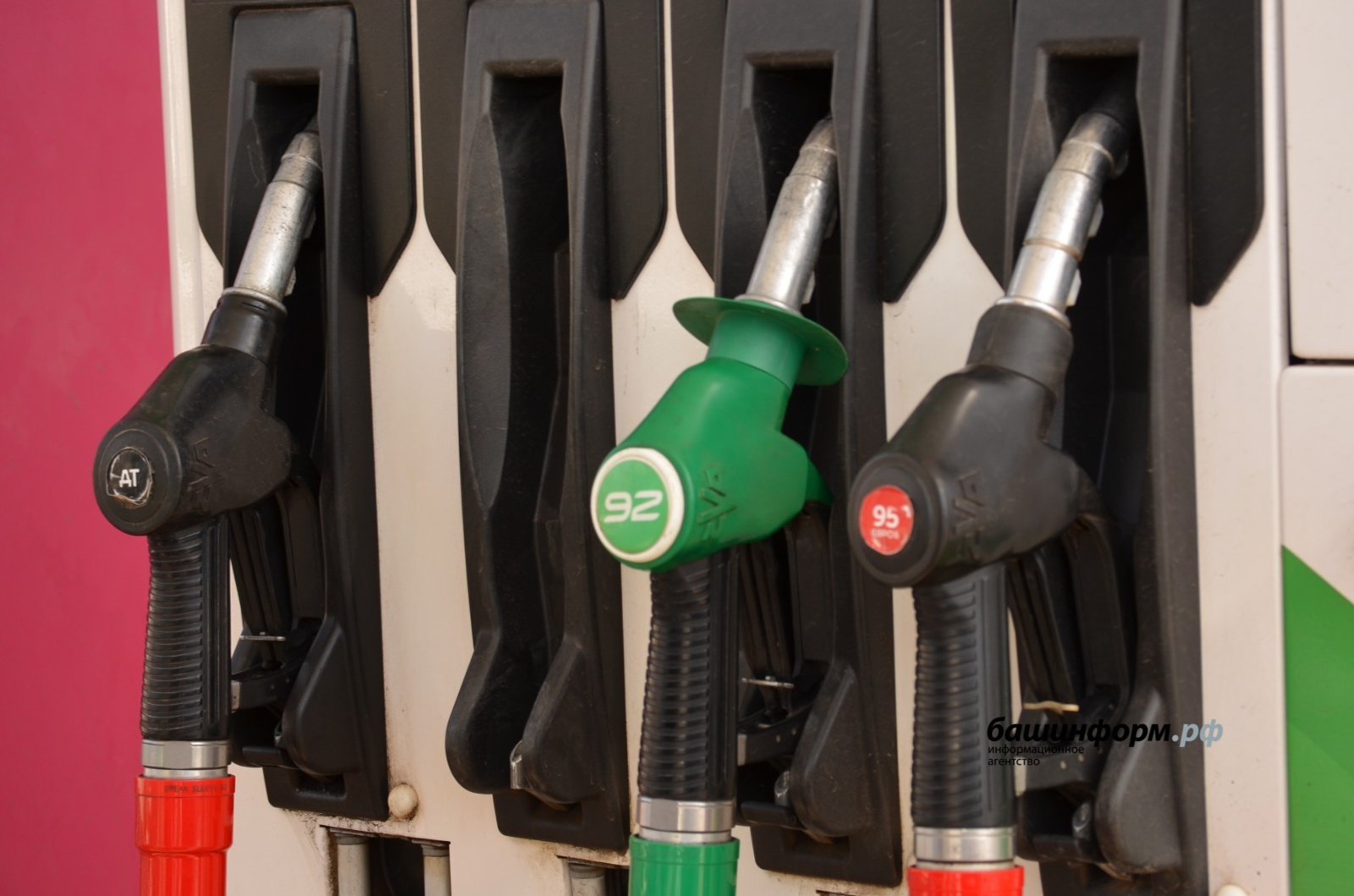 В Башкирии подорожал бензин