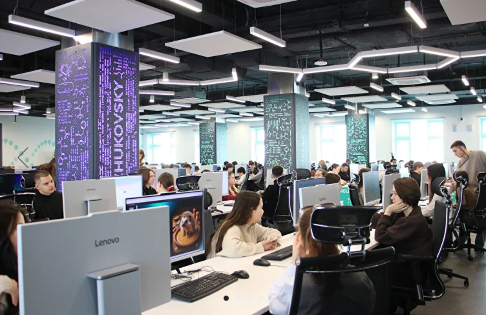 В межвузовском кампусе Уфы рассказали, как нейросети меняют образование