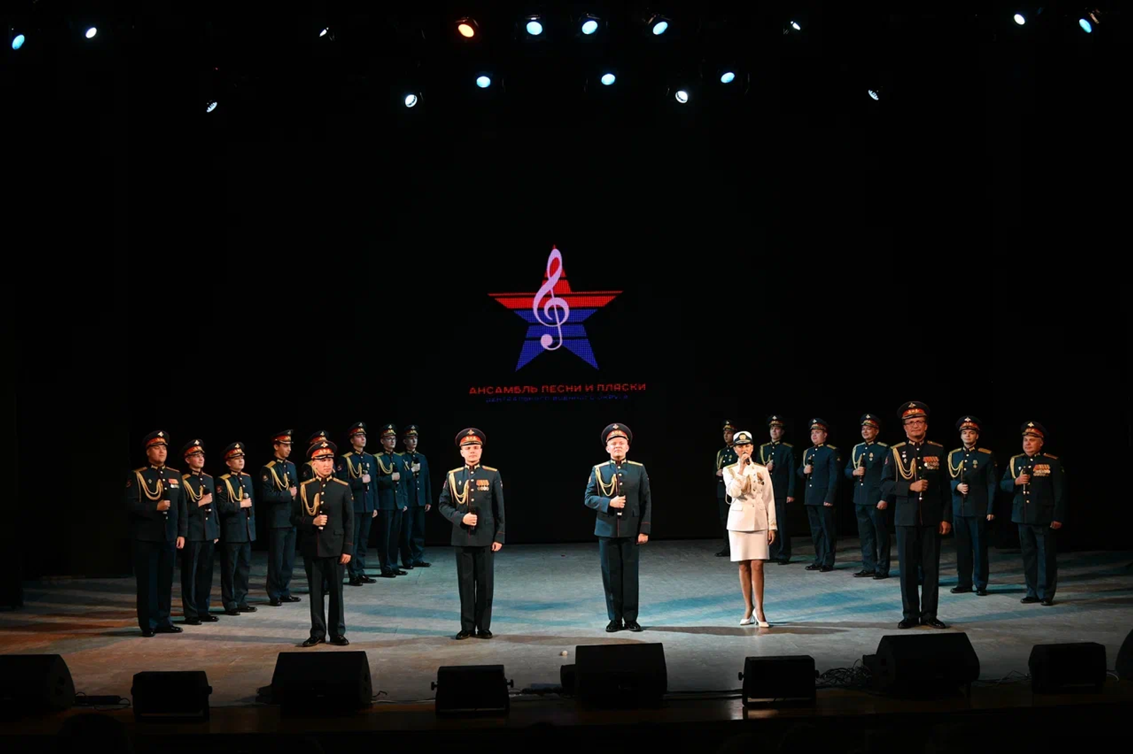 Ансамбль песни и пляски Краснознаменного ЦВО после Башкирии поедет на СВО