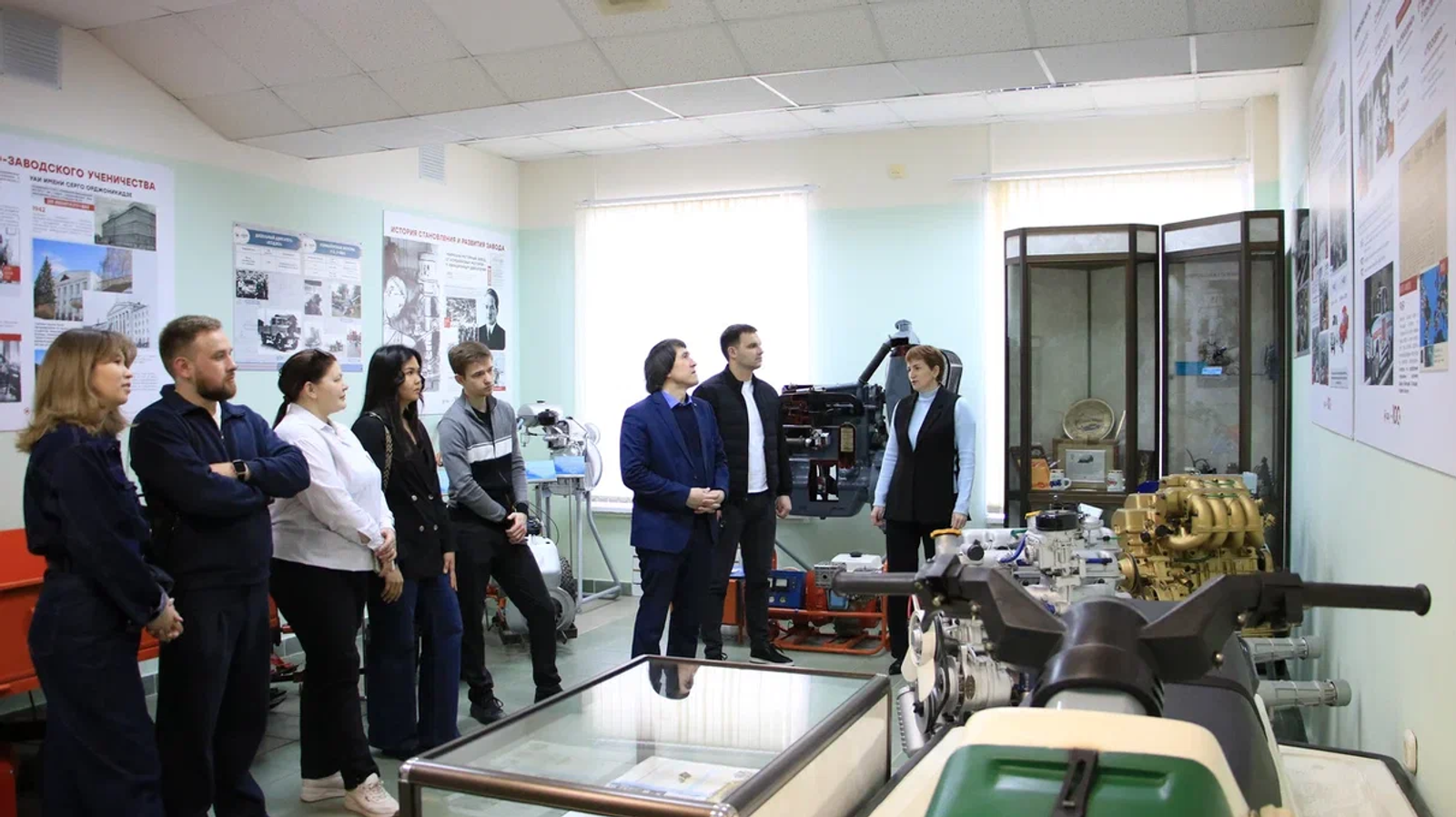 Учёные Межвузовского кампуса Евразийского НОЦ  побывали на производстве ОДК‑УМПО