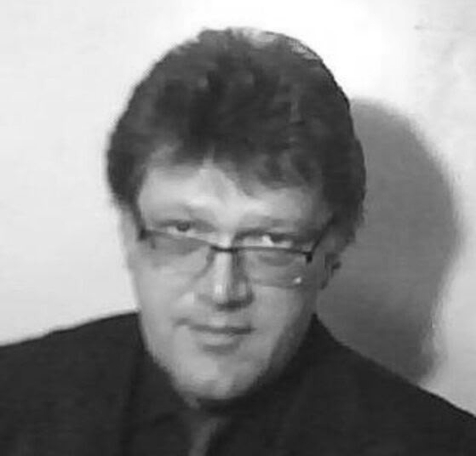 Ушел из жизни руководитель театра ложкарей "Холмичи" Анатолий Митрошин