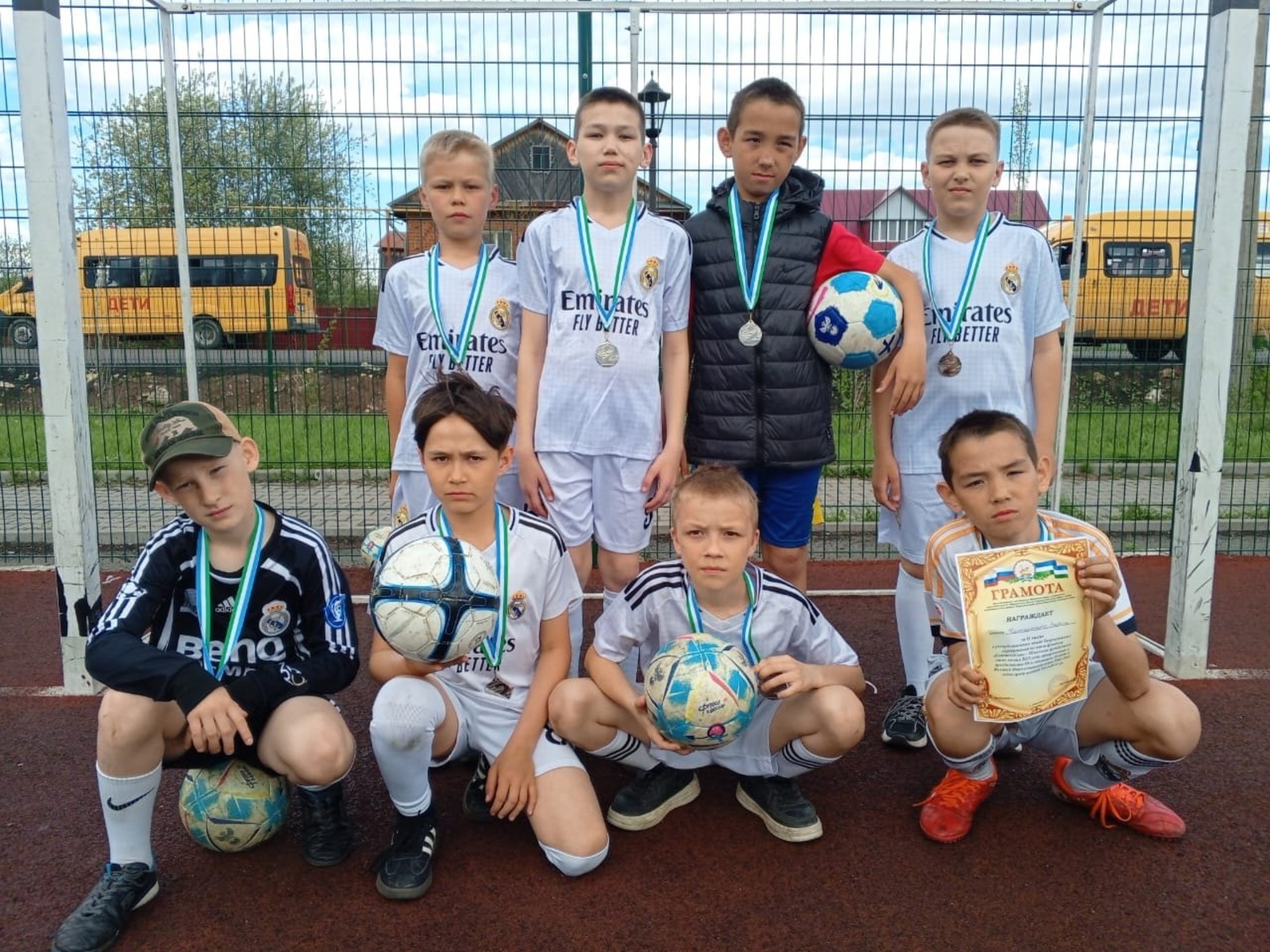 Юные краснохолмские футболисты завоевали серебро на зональных соревнованиях