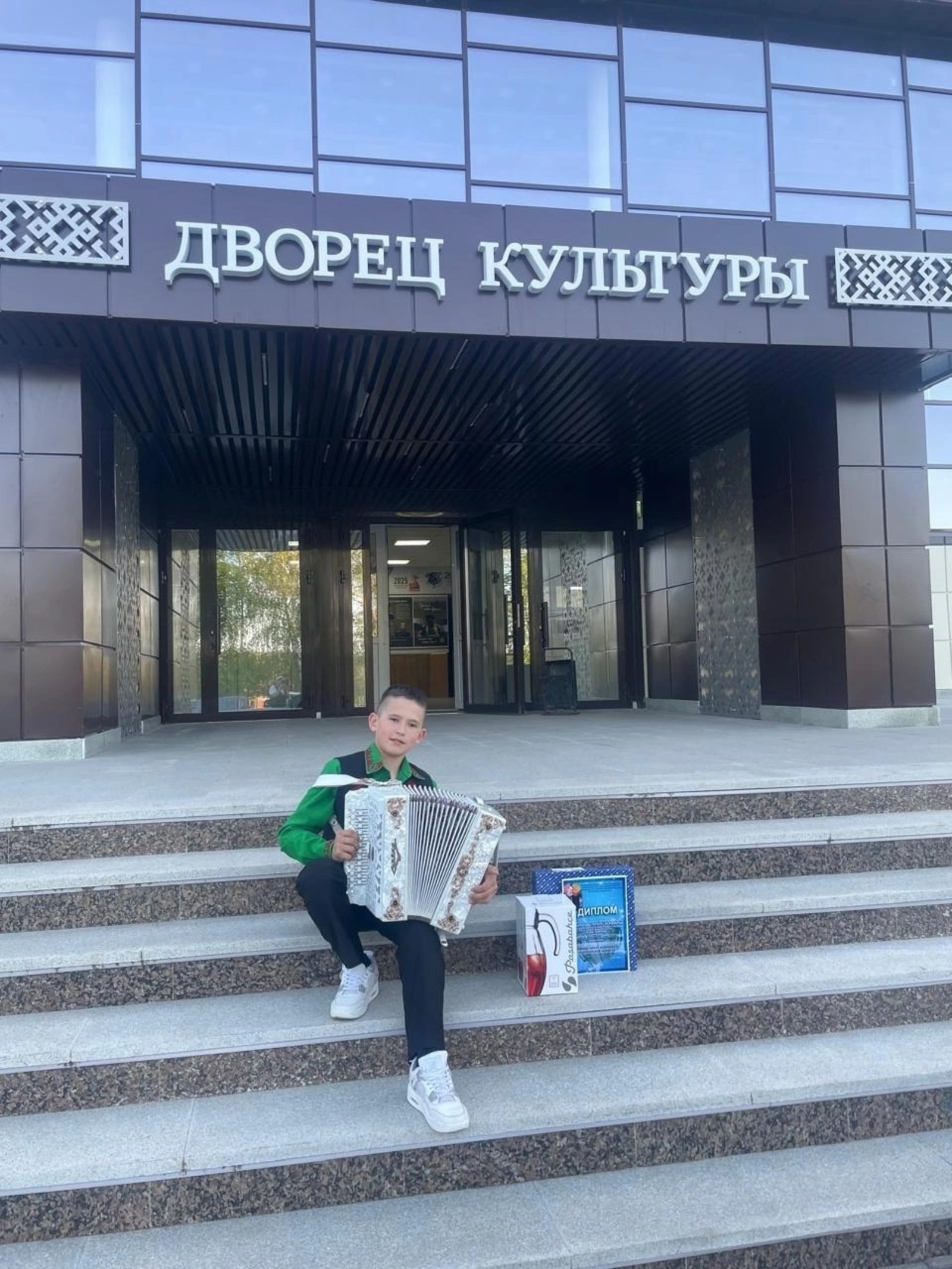 Иван Петраев стал победителем на III открытом районном празднике гармони