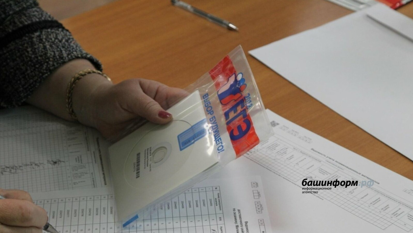 Минобрнауки планирует повысить проходные баллы ЕГЭ по шести предметам