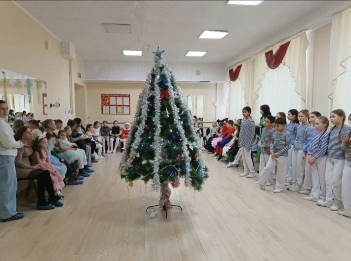 Новогодняя сказка в Калтасинской детской школе искусств