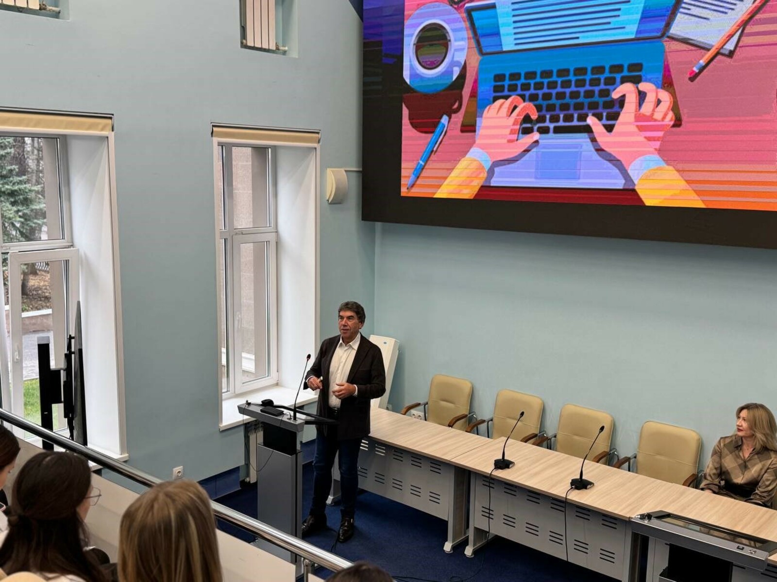 Ученый с мировым именем Жан де ла Розетт посетил с лекциями БГМУ