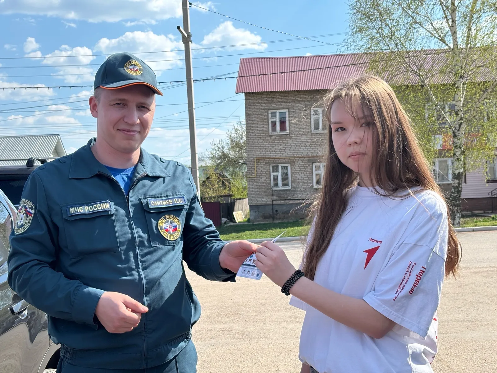 Калтасинские волонтёры присоединились к акции «Георгиевская ленточка»