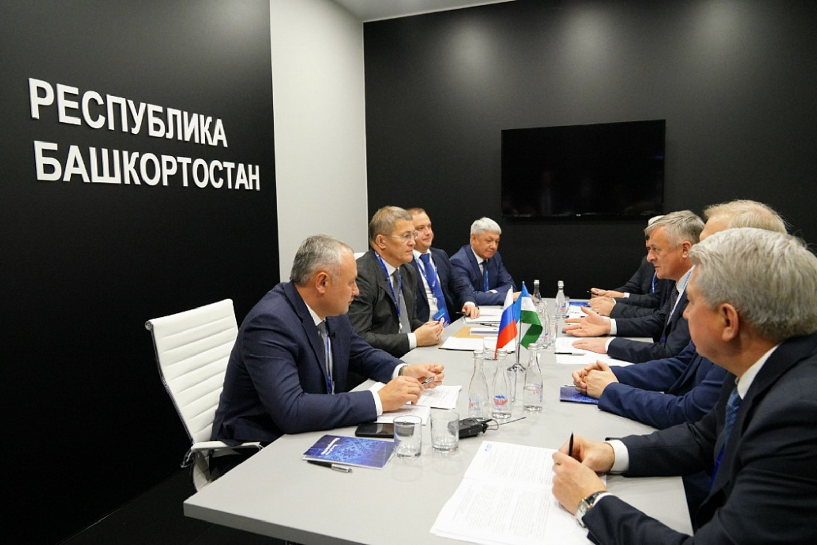 Радий Хабиров встретился с генеральным директором ООО «Газпром межрегионгаз»