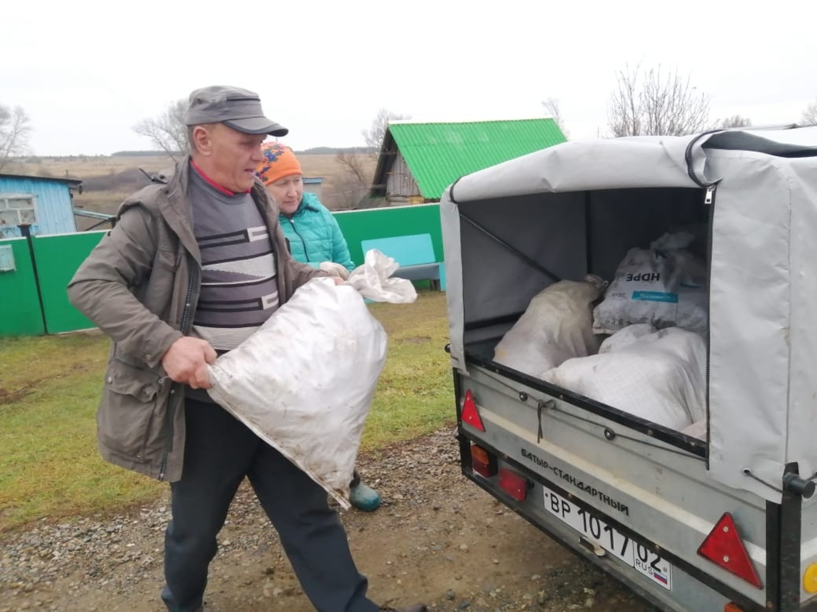 Техника и овощи для бойцов СВО