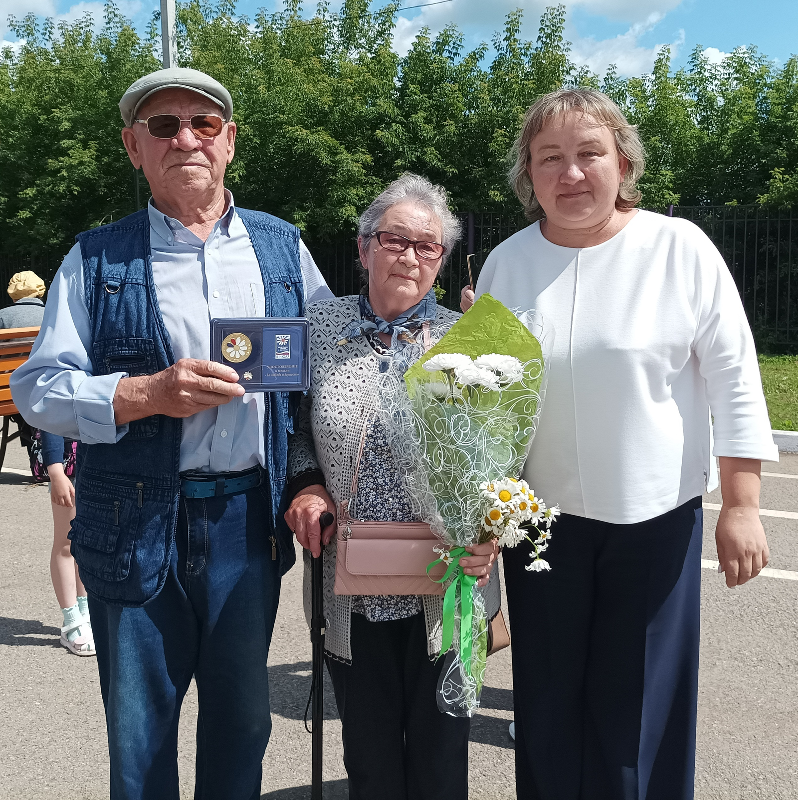 Семья из  Калтасинского района награждена  медалью "За любовь и верность"