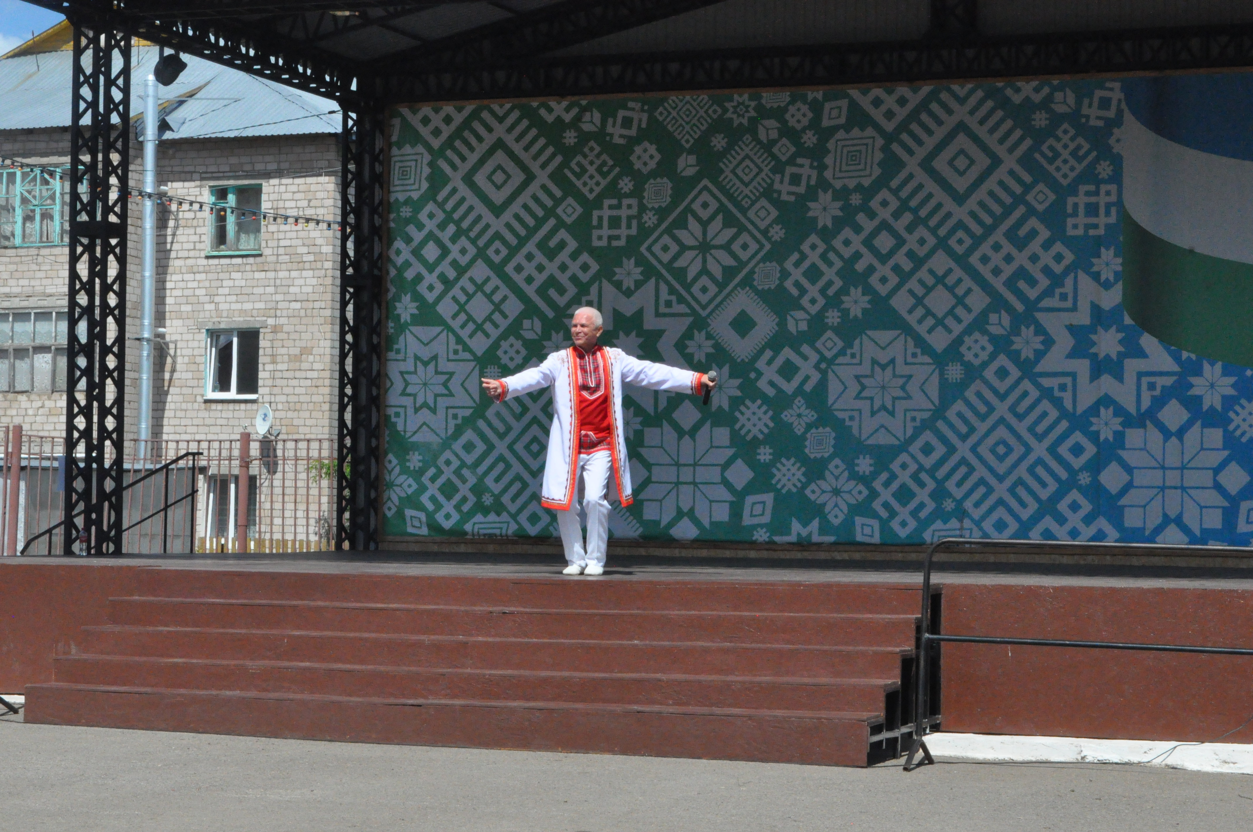 Праздничный концерт «Наш дом – Россия» посвящённый Дню России прошёл в селе Калтасы