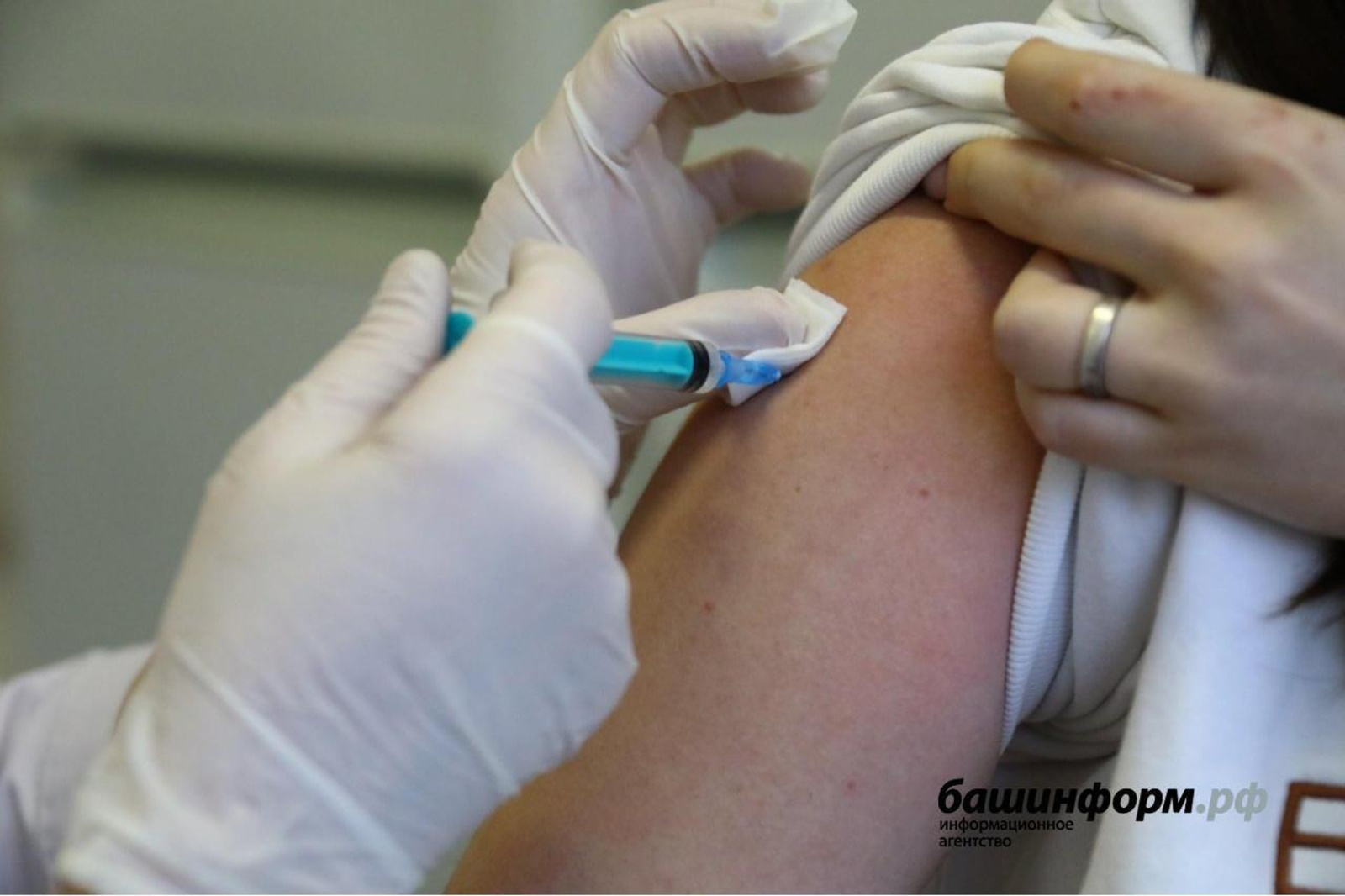 До 18 декабря необходимо закончить вакцинацию работников