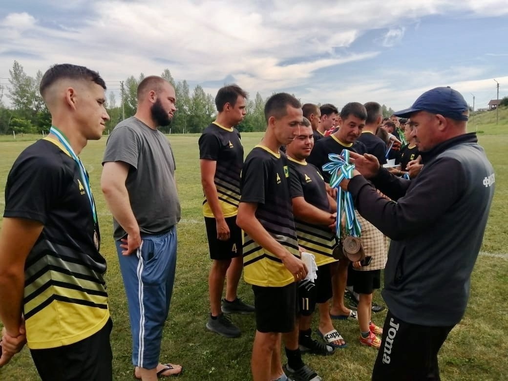 Футболисты Калтасинского района стали бронзовыми призерами Башкирии