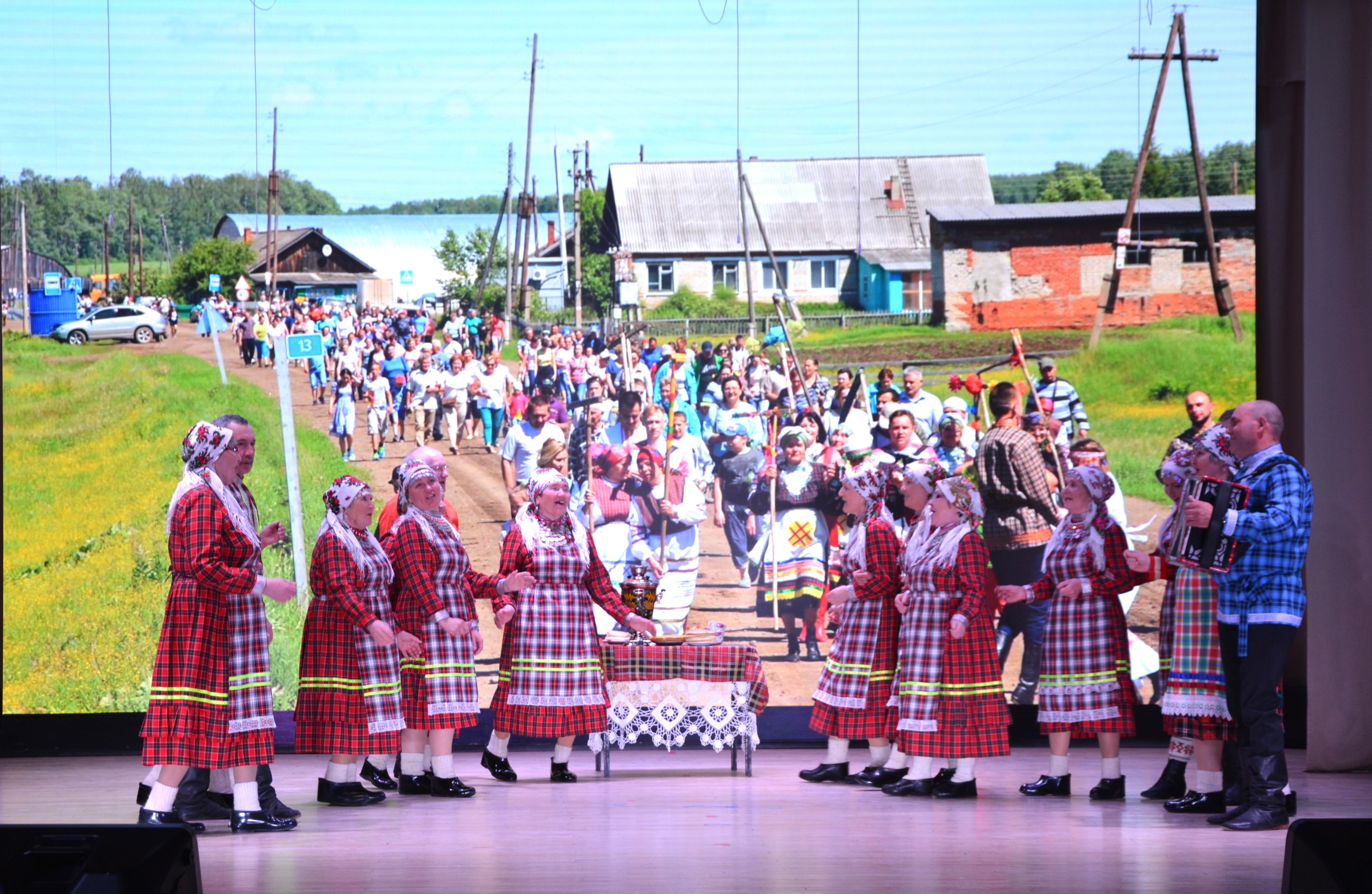 Калтасинский район расцвёл многообразием культур