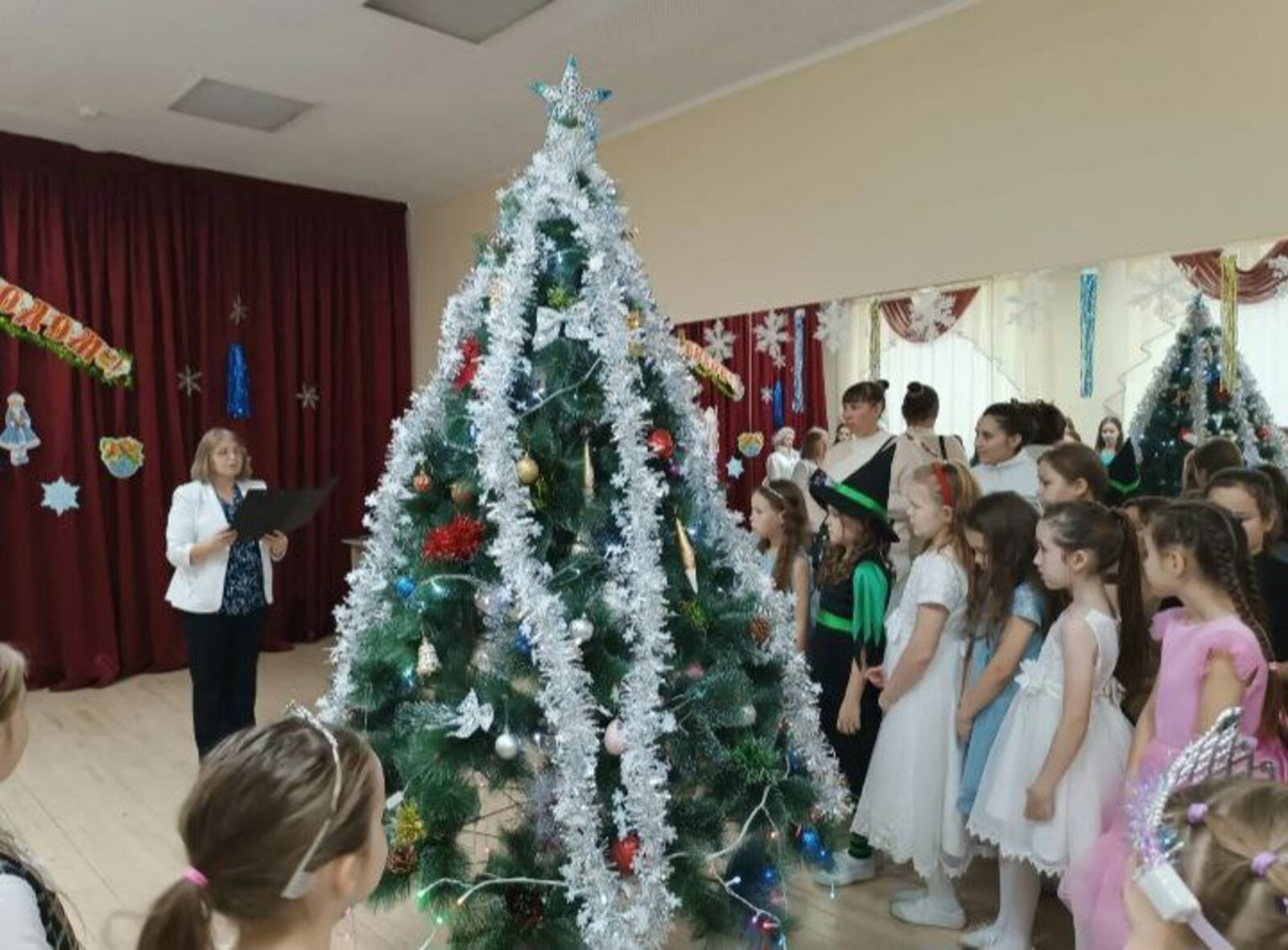Новогодняя сказка в Калтасинской детской школе искусств