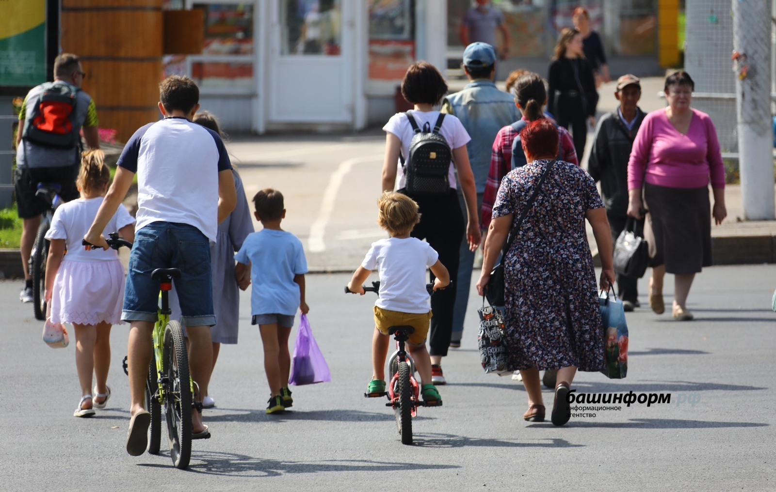 В Башкирии приняли закон о преимущественном трудоустройстве многодетных