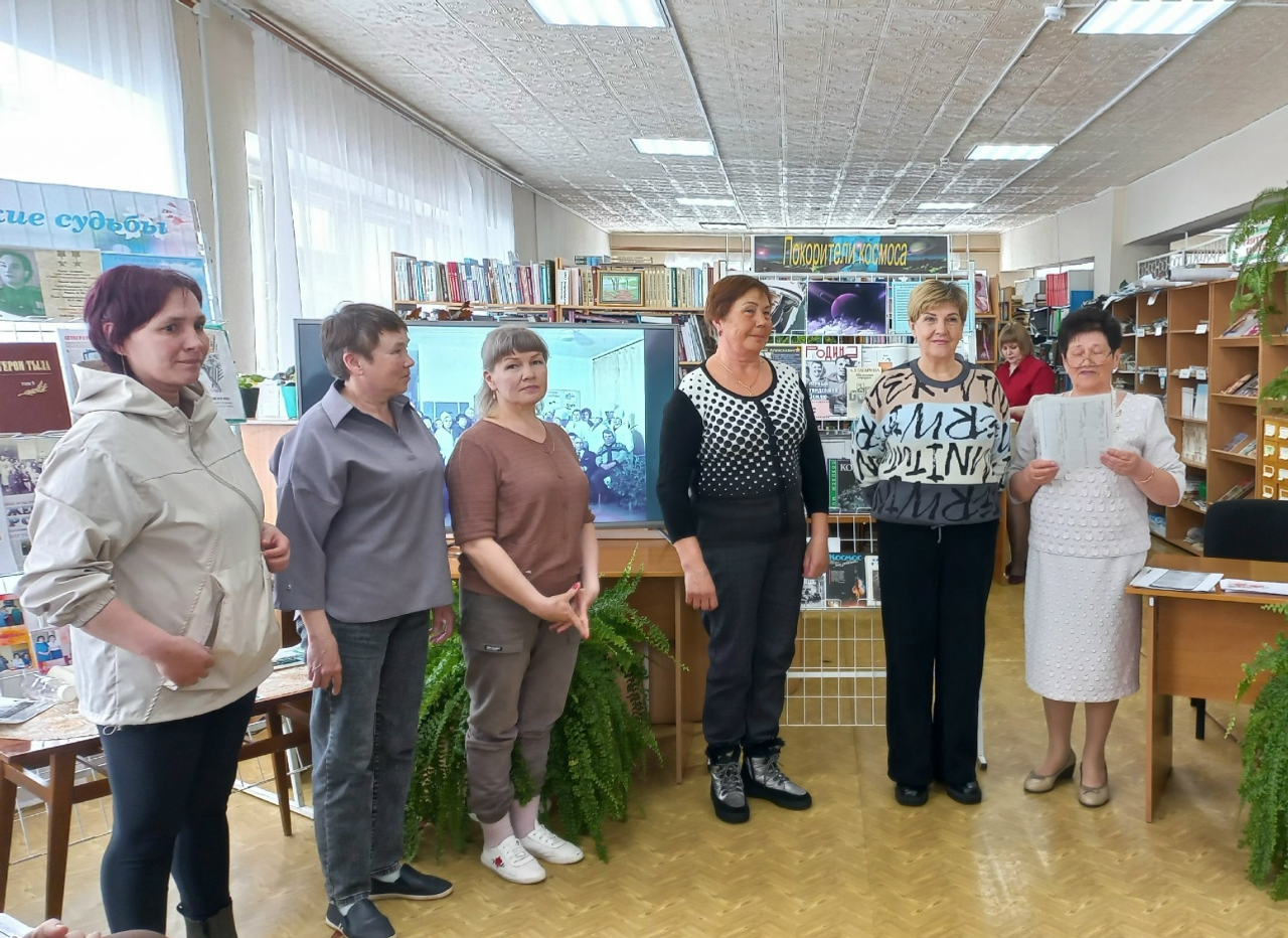 Подвиг советской летчицы объединяет поколения