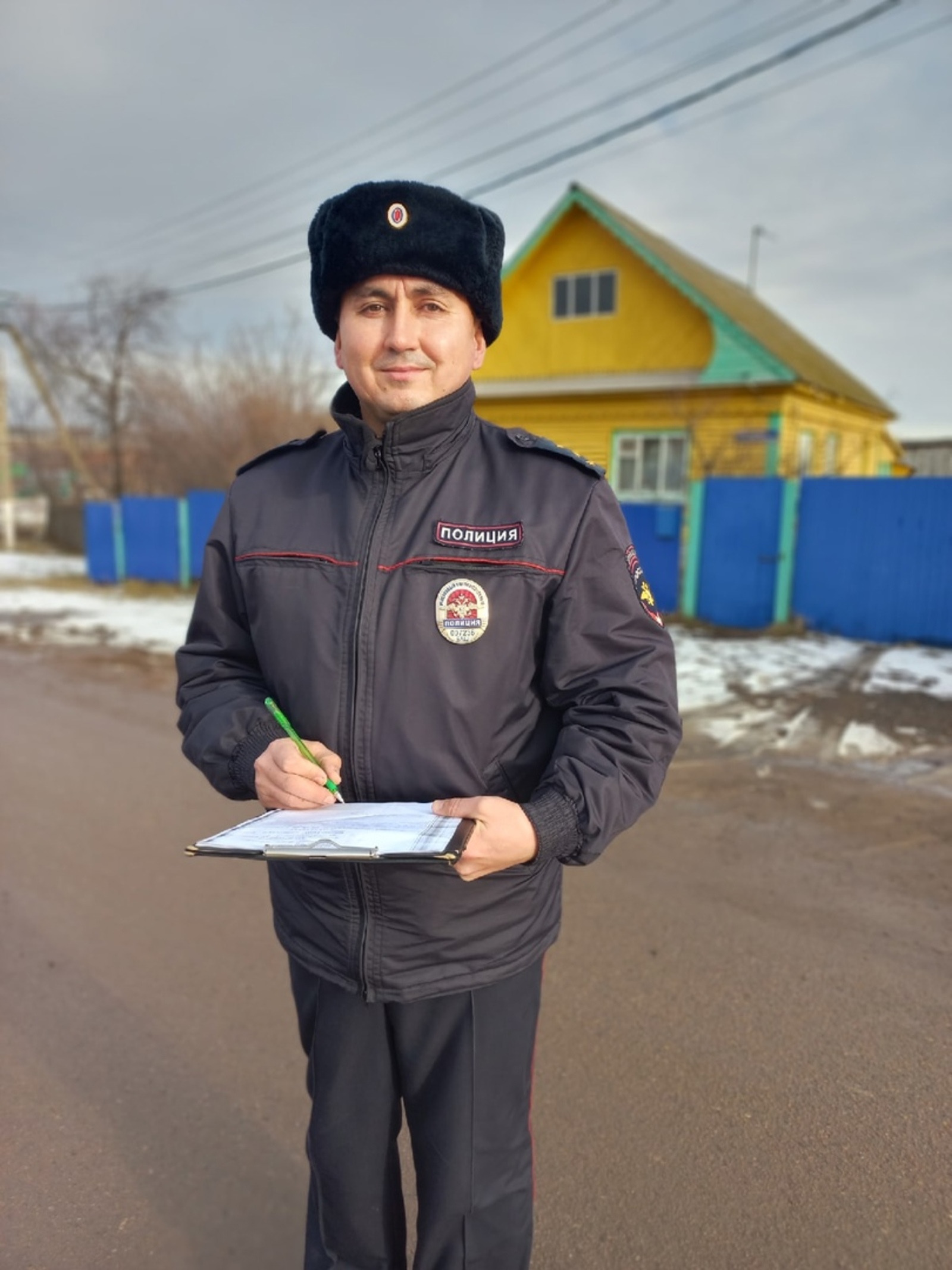 Участковый уполномоченный Валерий Минликаев умеет работать с населением