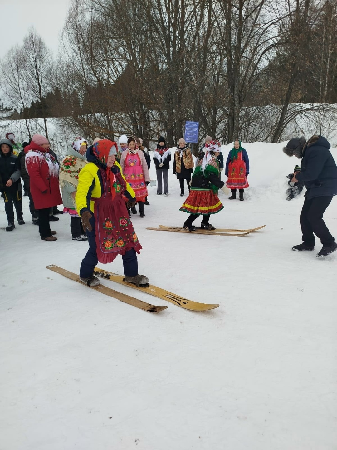 Весело и забавно проводили зиму жители деревни Бабаево