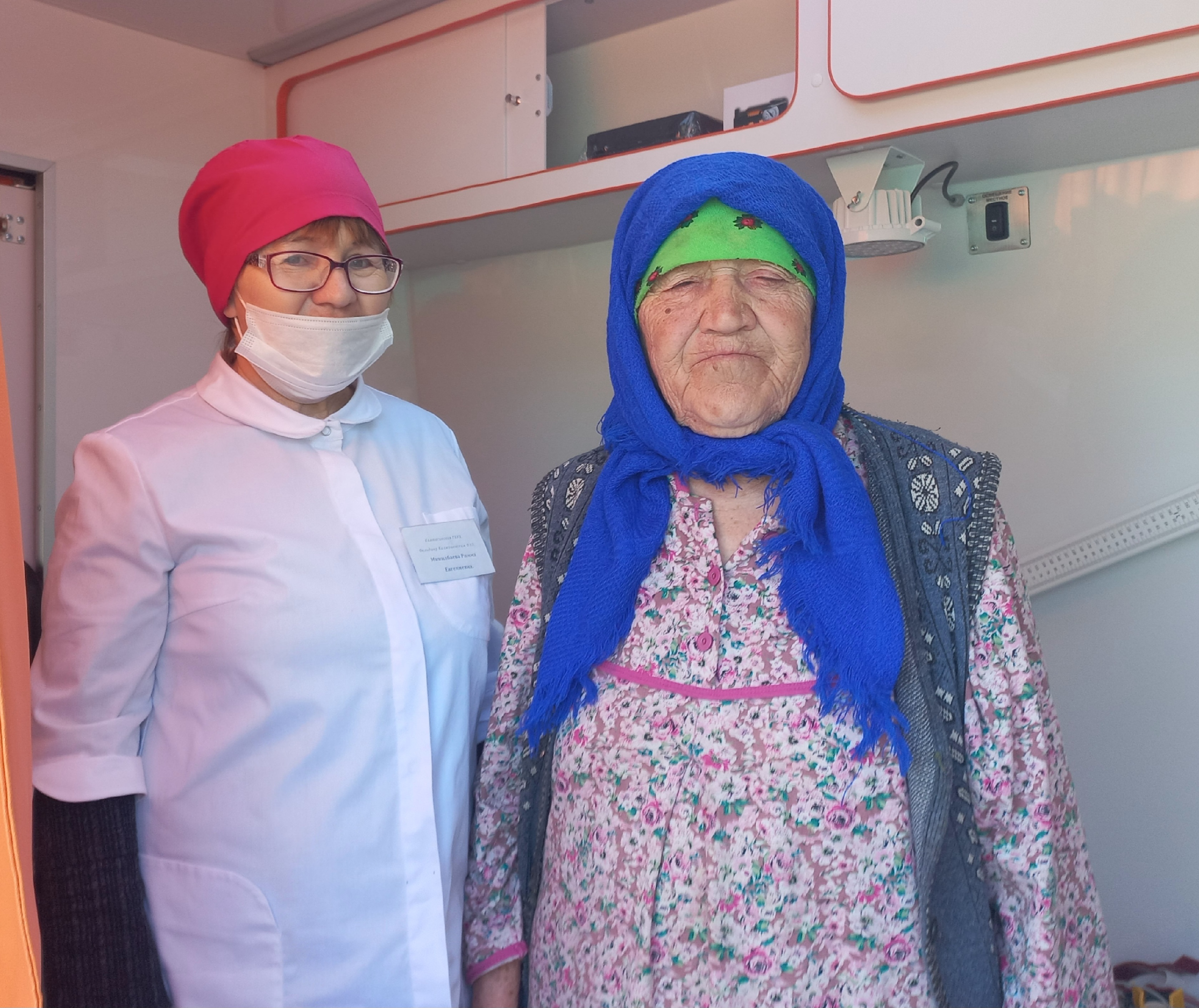 В Калтасинском районе новый ФАП на колёсах принял своих первых пациентов