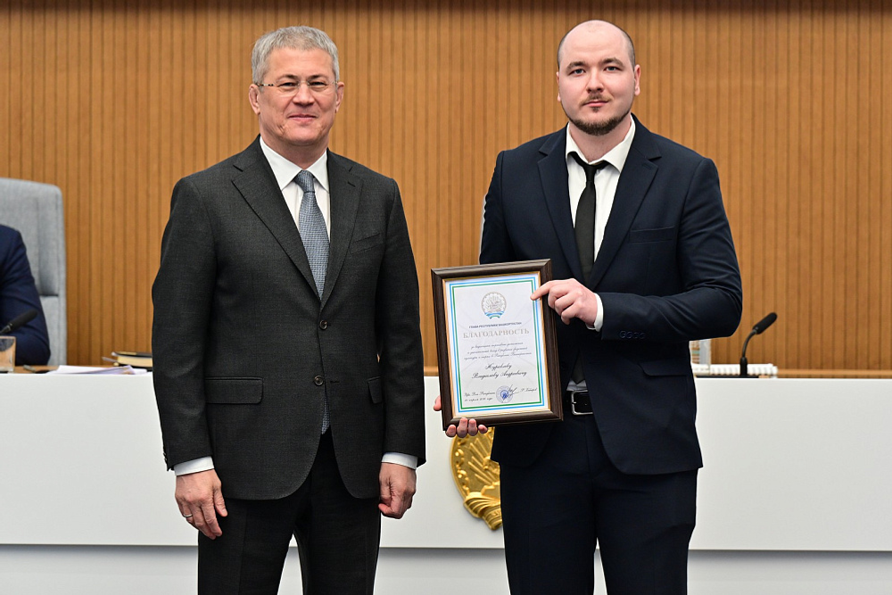 Радий Хабиров вручил государственные награды спортсменам Башкирии